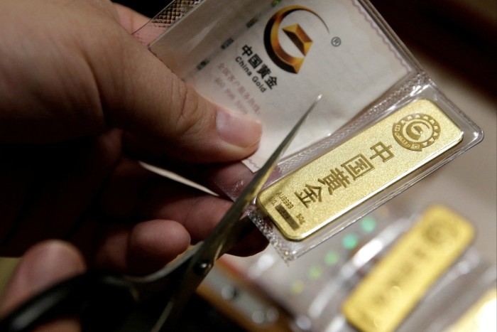 Gold rally leaves wealth managers wondering if price is still right