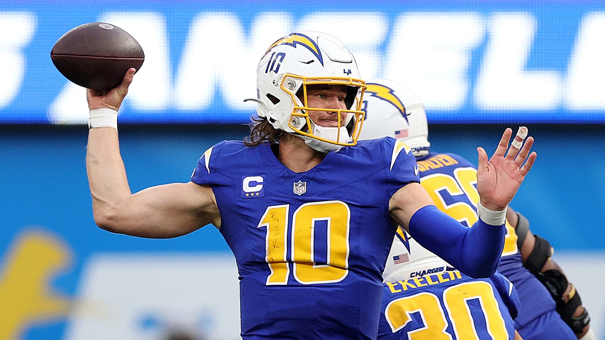 Justin Herbert’s former Chargers teammate thinks QB lacks ‘clutch factor’ others possess
