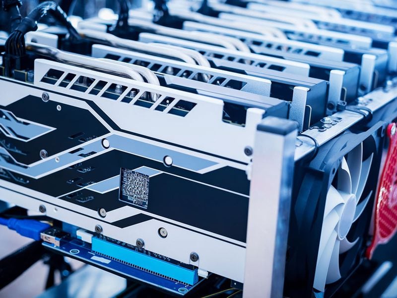 Bitcoin (BTC) Miners Have Raked in Abnormal Transaction Fees Since the Halving: Bernstein