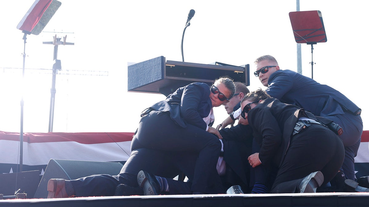 Possible gunfire breaks out at Trump rally in Pennsylvania