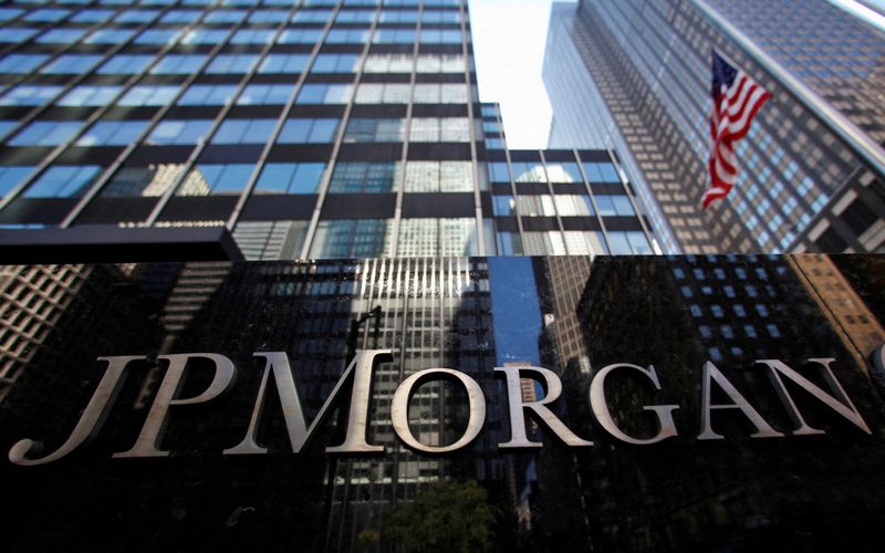 JPMorgan sees investment banking fees rising by mid-teens percentage in first quarter