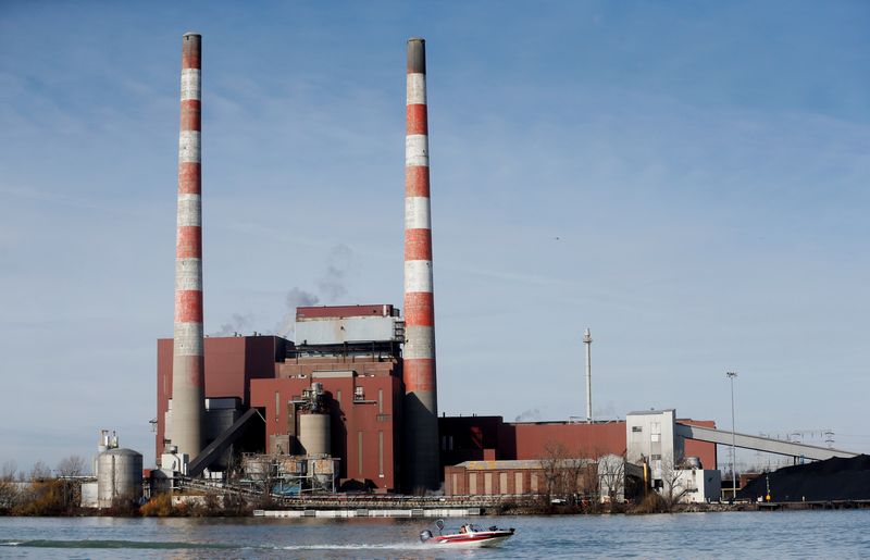 DTE Energy raises capex plan, fourth-quarter profit falls on lower rates