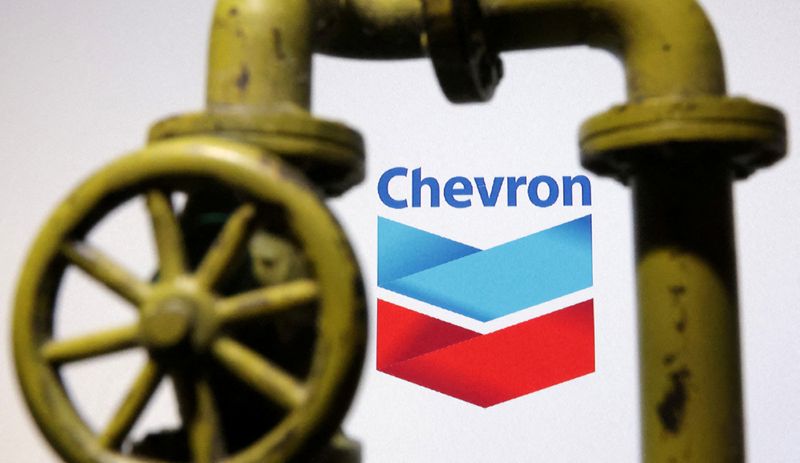 Chevron license termination could lead to new oil export pact in Venezuela, sources say